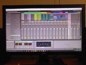 Click image for larger version. 

Name:	Live 1_resized.jpg 
Views:	409 
Size:	254.4 KB 
ID:	10773