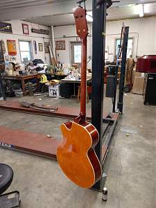 Click image for larger version. 

Name:	6coatsguitar (Medium).jpg 
Views:	191 
Size:	212.3 KB 
ID:	12370