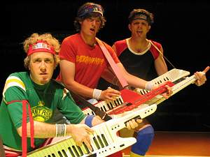 Click image for larger version. 

Name:	keytar (1).jpg 
Views:	162 
Size:	427.9 KB 
ID:	13236