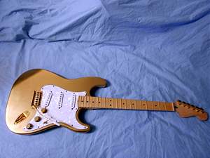 Click image for larger version. 

Name:	Gold Strat_resized.jpg 
Views:	516 
Size:	232.6 KB 
ID:	13849