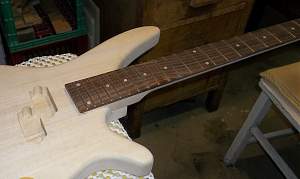 Click image for larger version. 

Name:	YB_4_023_neck_pocket_shim_4.jpg 
Views:	480 
Size:	140.2 KB 
ID:	16927