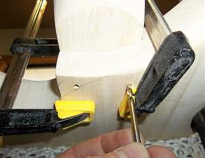 Click image for larger version. 

Name:	YB_4_032_attaching_neck_5.jpg 
Views:	454 
Size:	203.3 KB 
ID:	16937