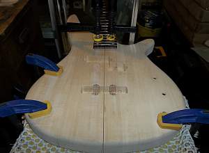 Click image for larger version. 

Name:	YB_4_035_attaching_neck_8.jpg 
Views:	473 
Size:	165.6 KB 
ID:	16939