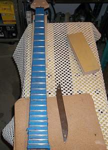 Click image for larger version. 

Name:	YB_4_112_fret_level_3.jpg 
Views:	121 
Size:	342.8 KB 
ID:	17016