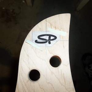 Click image for larger version. 

Name:	YB_4_115_headstock_inlay_2.jpg 
Views:	128 
Size:	139.8 KB 
ID:	17019