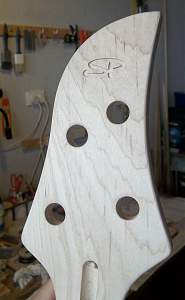 Click image for larger version. 

Name:	YB_4_123_headstock_inlay_10.jpg 
Views:	209 
Size:	223.7 KB 
ID:	17026