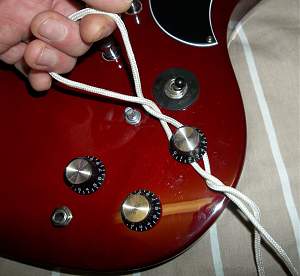 Click image for larger version. 

Name:	07_MPG_300WR_pulling_knobs.jpg 
Views:	490 
Size:	240.8 KB 
ID:	17560