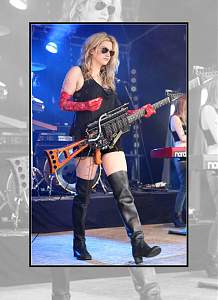 Click image for larger version. 

Name:	kesha-school534.jpg 
Views:	552 
Size:	81.1 KB 
ID:	17754