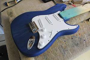 Click image for larger version. 

Name:	5_bluedye_3.jpg 
Views:	276 
Size:	52.2 KB 
ID:	2126