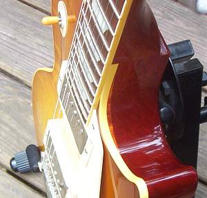 Click image for larger version. 

Name:	Les Paul Old binding.jpeg 
Views:	344 
Size:	363.1 KB 
ID:	21325