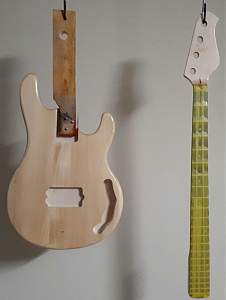 Click image for larger version. 

Name:	body & neck front.jpg 
Views:	453 
Size:	123.7 KB 
ID:	21662
