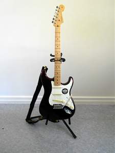 Click image for larger version. 

Name:	Newstrat 3_resized.jpg 
Views:	191 
Size:	194.5 KB 
ID:	22264