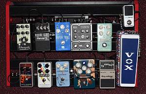 Click image for larger version. 

Name:	pedal-board.jpg 
Views:	232 
Size:	339.0 KB 
ID:	22373