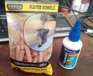 Click image for larger version. 

Name:	dowel and glue.jpg 
Views:	202 
Size:	909.3 KB 
ID:	25072