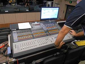Click image for larger version. 

Name:	Venue Desk_resized.jpg 
Views:	2648 
Size:	276.4 KB 
ID:	26304