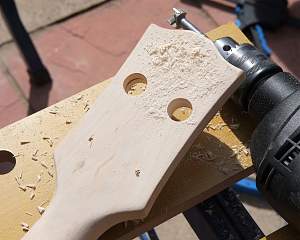 Click image for larger version. 

Name:	Bass headstock 1.jpg 
Views:	335 
Size:	434.9 KB 
ID:	26539
