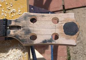 Click image for larger version. 

Name:	Bass headstock 2.jpg 
Views:	352 
Size:	472.6 KB 
ID:	26540