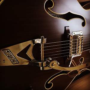 Click image for larger version. 

Name:	rosewood-gretsch.jpg 
Views:	279 
Size:	435.2 KB 
ID:	26547