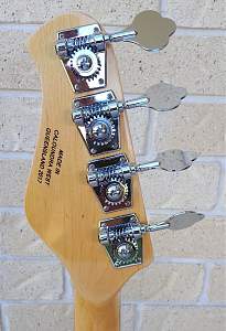 Click image for larger version. 

Name:	Headstock Rear 5.jpg 
Views:	402 
Size:	257.6 KB 
ID:	28045