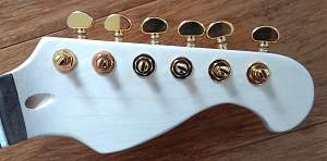Click image for larger version. 

Name:	02 Hawk Headstock.jpg 
Views:	426 
Size:	158.6 KB 
ID:	28625