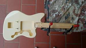 Click image for larger version. 

Name:	14_Complete_spray_painted_body.jpg 
Views:	1228 
Size:	291.1 KB 
ID:	29576