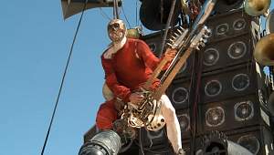 Click image for larger version. 

Name:	guitar-mad-max.jpg 
Views:	144 
Size:	107.4 KB 
ID:	29966