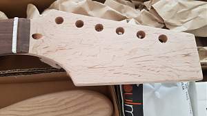 Click image for larger version. 

Name:	headstock.jpg 
Views:	337 
Size:	362.0 KB 
ID:	29989
