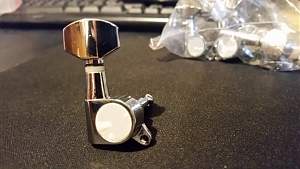 Click image for larger version. 

Name:	spare tuners.jpg 
Views:	286 
Size:	366.2 KB 
ID:	32913