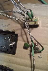 Click image for larger version. 

Name:	20200422_173538_#4_3-way_switch_master_tone_pot.jpg 
Views:	412 
Size:	488.7 KB 
ID:	34648