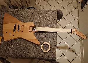 Click image for larger version. 

Name:	Neck4.jpg 
Views:	291 
Size:	482.5 KB 
ID:	36395