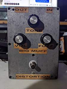 Click image for larger version. 

Name:	DIY Big Muff Front_resized.jpg 
Views:	1892 
Size:	205.1 KB 
ID:	43401