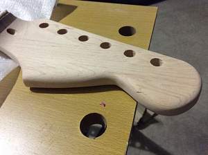Click image for larger version. 

Name:	headstock 09.jpg 
Views:	348 
Size:	61.6 KB 
ID:	445