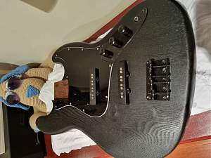 Click image for larger version. 

Name:	Bass body color 2.jpg 
Views:	169 
Size:	109.2 KB 
ID:	44674