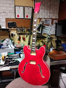 Click image for larger version. 

Name:	body & neck 2.jpg 
Views:	808 
Size:	212.8 KB 
ID:	44682