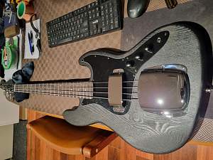 Click image for larger version. 

Name:	Bass body string covers 1.jpg 
Views:	244 
Size:	152.6 KB 
ID:	44699