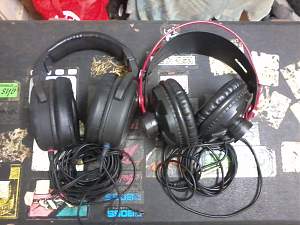 Click image for larger version. 

Name:	Headphones_resized.jpg 
Views:	287 
Size:	211.1 KB 
ID:	6538