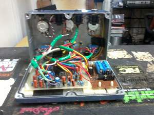 Click image for larger version. 

Name:	UniVibe Insides_resized.jpg 
Views:	831 
Size:	204.3 KB 
ID:	6780