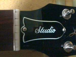 Click image for larger version. 

Name:	Zero Glide Nut Installed On LP Studio_resized.jpg 
Views:	505 
Size:	144.3 KB 
ID:	8121