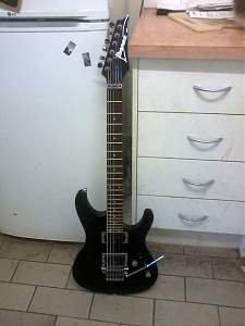 Click image for larger version. 

Name:	S420WK Guitar_resized.jpg 
Views:	276 
Size:	135.1 KB 
ID:	8756