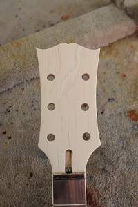 Click image for larger version. 

Name:	4_headstock_3.jpg 
Views:	219 
Size:	36.6 KB 
ID:	932